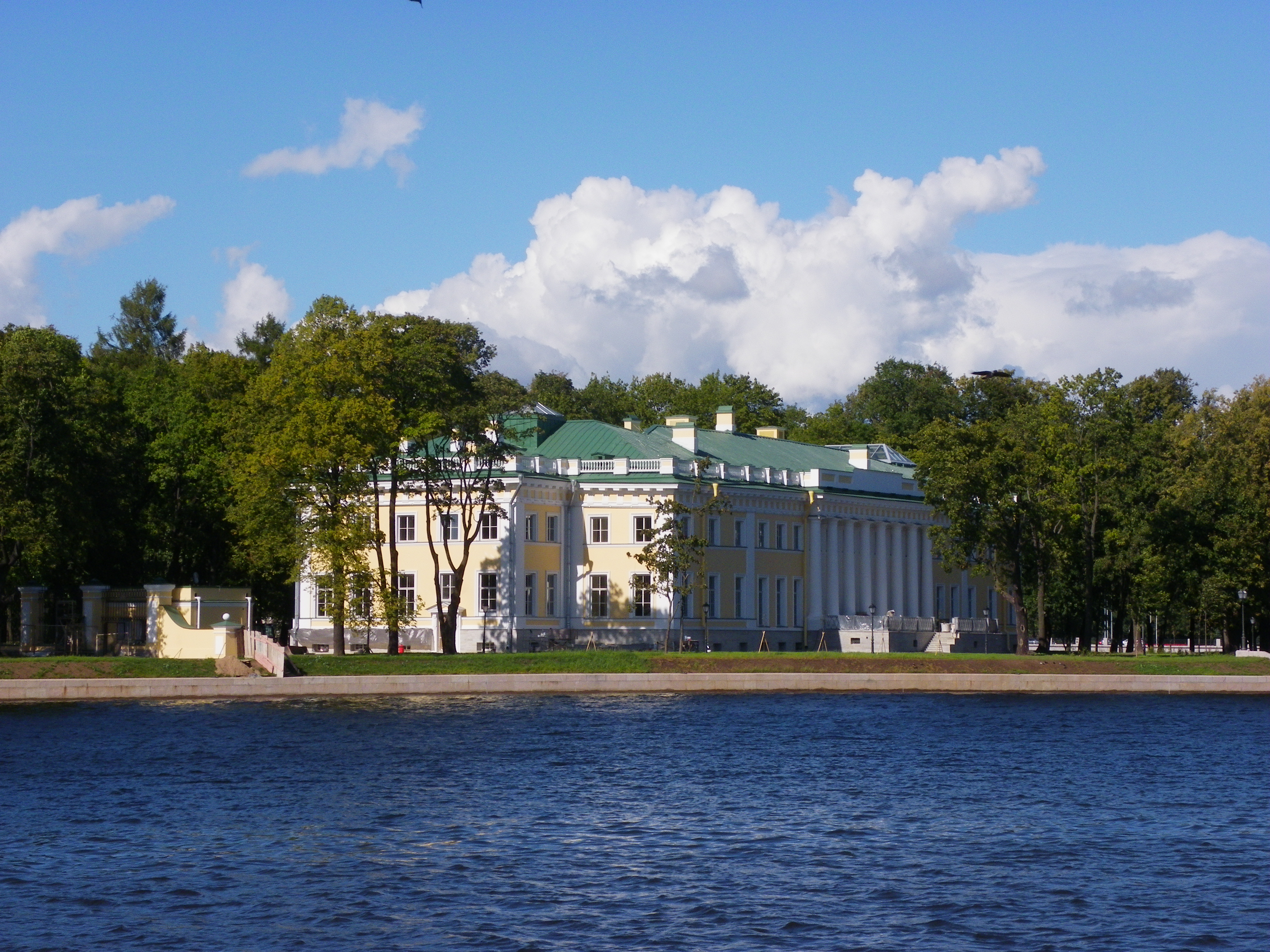Каменноостровский дворец